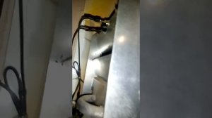 газовая колонка зажигается и сразу тухнет