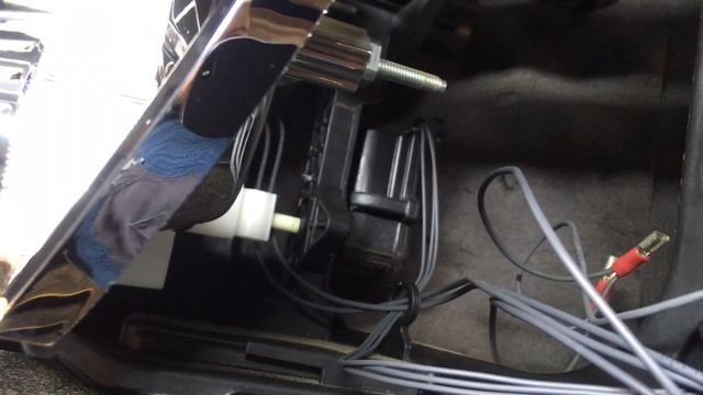 Land Rover Freelander 2 - ремонт фар, замена линз, диодные Competizione 4K смотреть онлайн