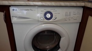 Стиральная машина LG прыгает во время отжима