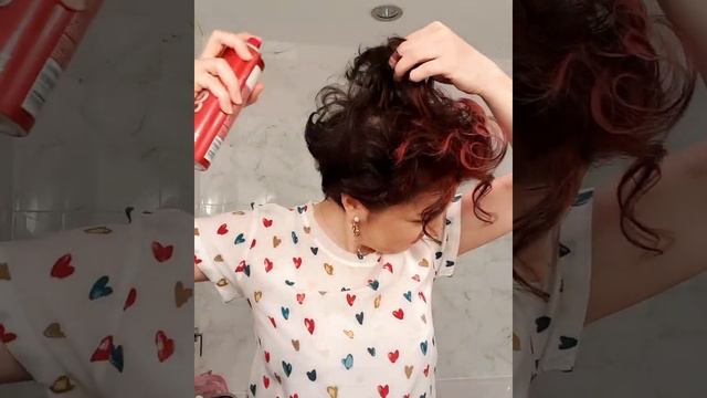Как уложить формирующим кремом сильно отросшую стрижку пикси смотреть онлайн
