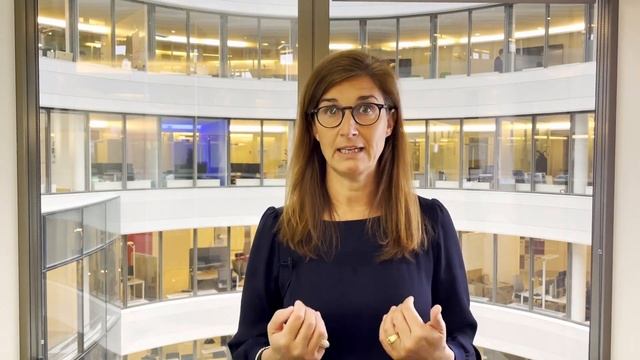 Acheter des Options Call & Put : Cas concret avec Sophie Duval (Portzamparc) смотреть онлайн