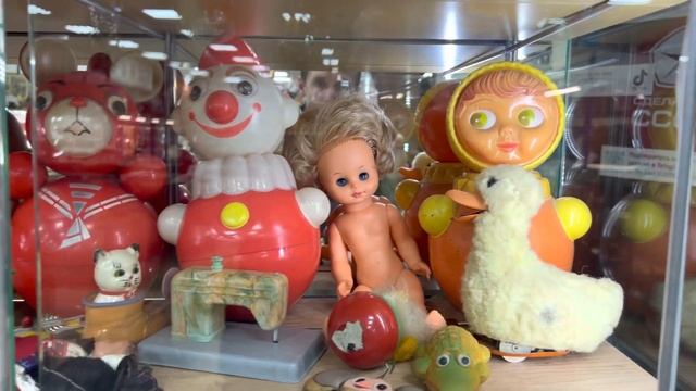 БЛОШИНЫЙ РЫНОК НА ЭЛЕКТРОЗАВОДСКОЙ. ПРОЭКТ СДЕЛАНО В СССР. Часть 2. смотреть онлайн