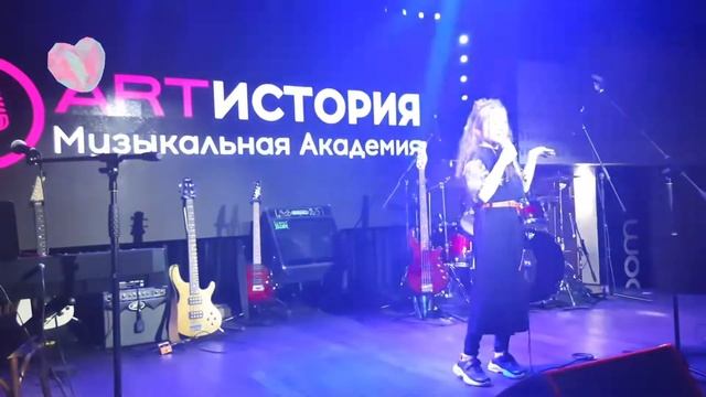я выступаю с песней Миланы Филимоновой «Хочу Собаку» в Мьюзик Холл г. Уфа смотреть онлайн