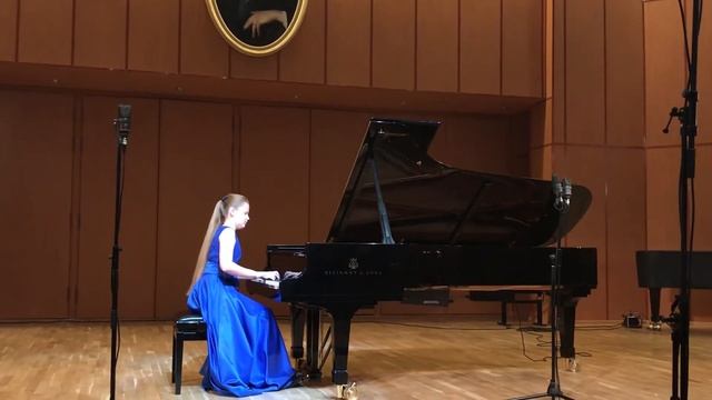Aksinya Potemkina- Debussy Arabesque No. 1 in E dur смотреть онлайн
