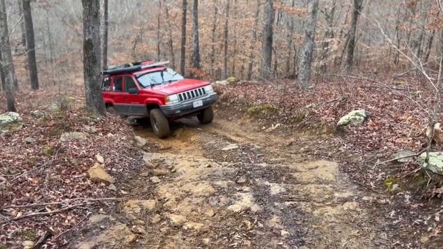 10 rigs from 6 different states meet up for an Arkansas Overland adventure! P.1 смотреть онлайн