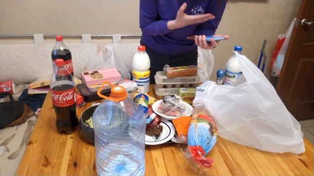Урааа новый влог. Как снять наклейку со сковородки. смотреть онлайн