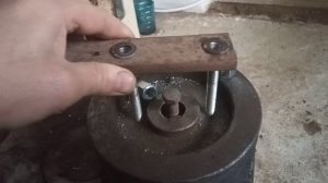 Как снять шкив без съемника.