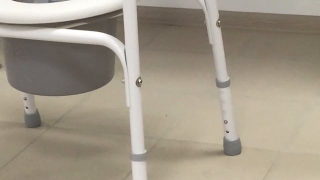 ВидеоОбзор. Стул - туалет FS 810 Armed смотреть онлайн