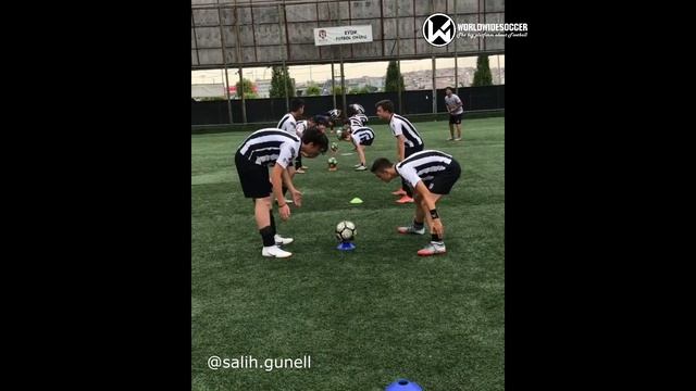 COMPILATION FUN FOOTBALL GAMES / FUN FOOTBALL DRILLS / FUN SOCCER DRILLS / FOOTBALL FUNNY GAMES смотреть онлайн