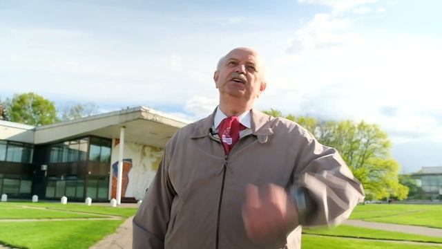 Стихотворение «Будь готов!» Василия Лебедева-Кумача читает Геннадий Постиков смотреть онлайн