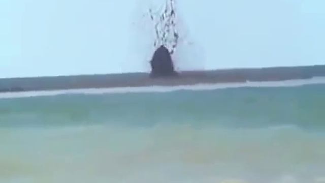 Грязевой вулкан в Азовском море в Голубицкой смотреть онлайн