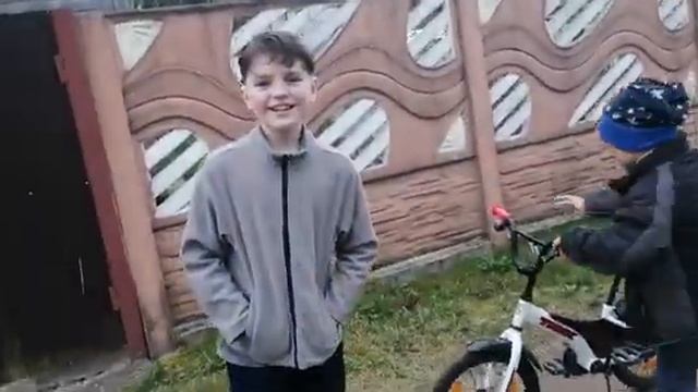 Мы нашли змею в лесу, она нас трахает смотреть онлайн