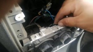 форд фокус 2 печка не переключается на тепло.