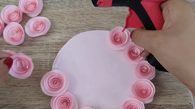 Ramo de flores de papel // Súper económico // Regalo para San Valentín❤️ // Ramo de flores fácil. смотреть онлайн