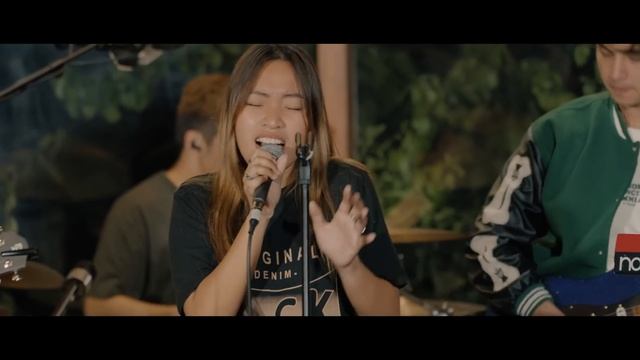 Ang Wakas (Live at The Cozy Cove) by Arthur Miguel ft. Trisha. Macapagal смотреть онлайн