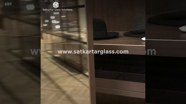 Modern Glass Wardrobe by Satkartar Glass Solutions смотреть онлайн