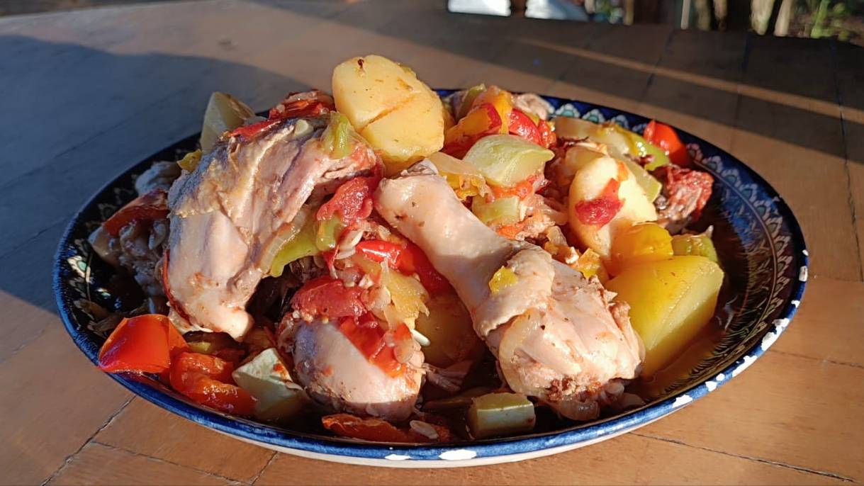 Домашнее чахохбили (курица с овощами в казане) Безумно вкусно!