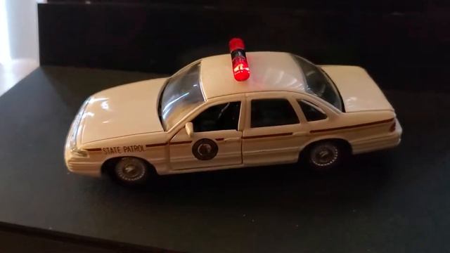 Custom 1/43 Scale North Dakota State Police Car With Working Led Lights смотреть онлайн