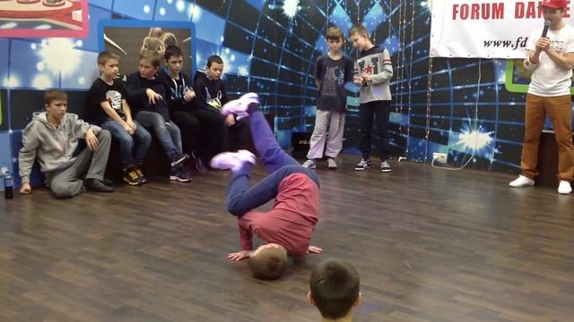 Forum Dance Fest Final day - Третьяченко Денис VS Скоробагатько Алексей (1st round) смотреть онлайн