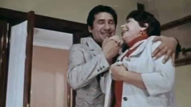 Первая красавица Одесса.avi смотреть онлайн