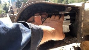 Как снять бортовой редуктор мини экскаватора.