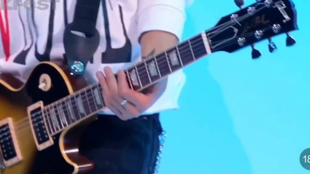 VK Fest 2020 | Flesh - «Убиваюсь ядом» смотреть онлайн