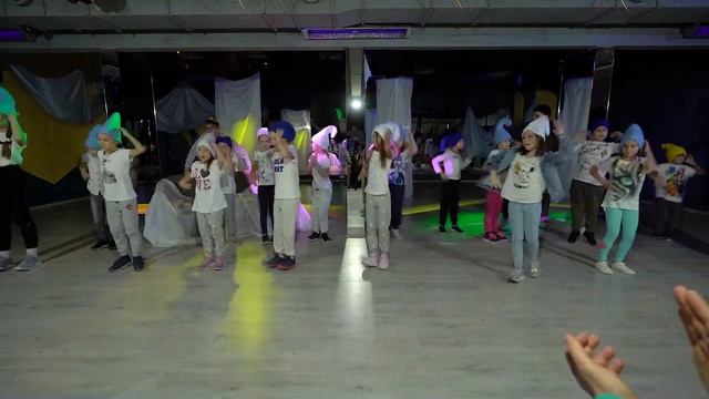 Белоснежка и 7 гномов. Музыкальный спектакль "Дом, в котором сбываются мечты" смотреть онлайн