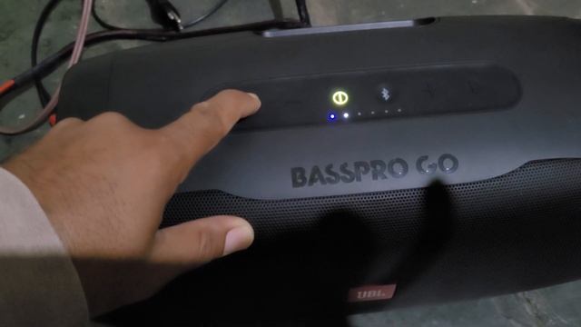 Harman Basspro go JBL na configuração máxima potência bass pro смотреть онлайн