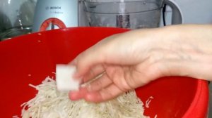 Шинковка капусты в кухонном комбайне Bosch, средняя терка