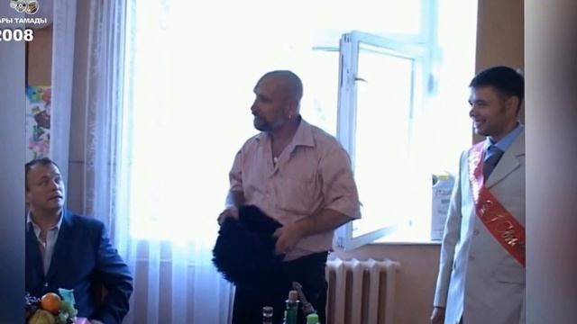 #211 | Прикольное начало застолья.__Cool start feast. People's toastmaster spoke in verse. смотреть онлайн