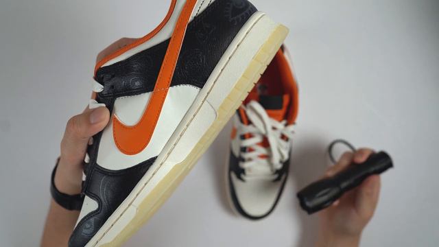 Halloween In April?! | Nike Dunk Low PRM Halloween 2021 Unboxing & Review & On Feet смотреть онлайн