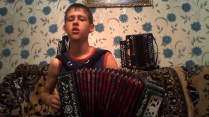 Отчего так в России березы шумят... (гармонь)