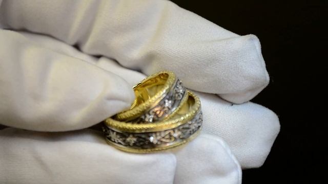 Винтажные обручальные кольца из жёлтого золота с чернением и бриллиантами смотреть онлайн