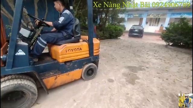 Xe Nâng NHẬT BÃI Toyota 5FD18 số sàn gật gù lốp kép giá rẻ alo em 0924906789 смотреть онлайн