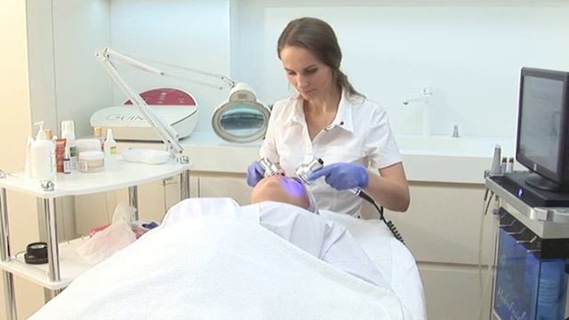 Чистка лица аппаратная. Hydra Facial (Хайдра Фешл). Вакумная чистка лица смотреть онлайн