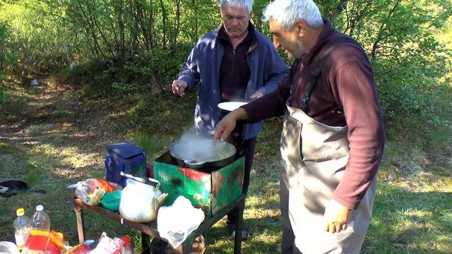 Рыбалка на озерах Мурманска: Готовка смотреть онлайн