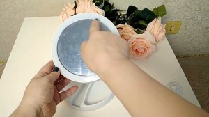 СКЛАДНОЕ НАСТОЛЬНОЕ ЗЕРКАЛО С ПОДСВЕТКОЙ