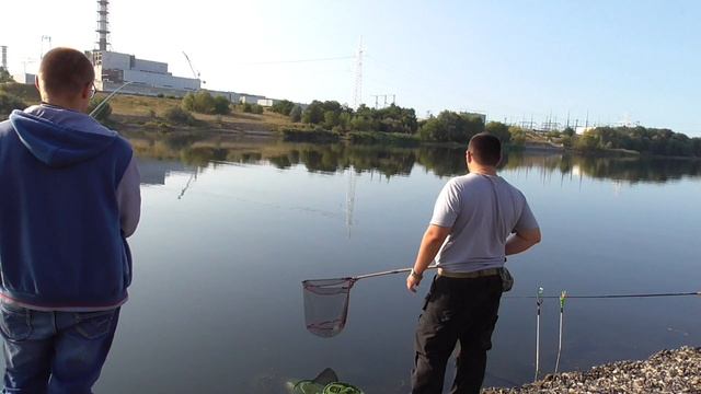 Первые Лещи у Лёхи! Рыбалка на Щебенке в Курчатове. Ловля леща на фидер. Технология успеха смотреть онлайн