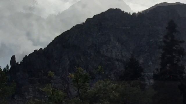Абхазия. Горное озеро Рица.