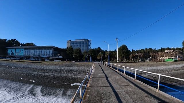 Черное море пляж набережная зимой [Абхазия Пицунда Курорт Пицунды 30] смотреть онлайн