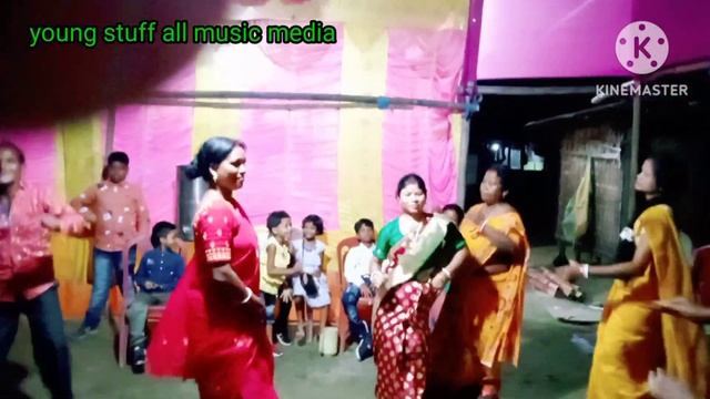 Chengra Bandhu Rasia / চ্যাংরা বন্ধু রসিয়া বড় ঘরত বসিয়া / bhawaiya Bangla gaan / band party смотреть онлайн