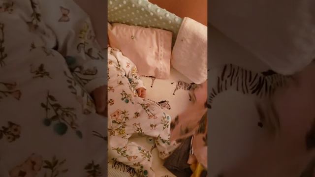 Rebornsareus: A New Year, New Clothes! Also quick chat about my Nursery for the New Year! 01/14/202 смотреть онлайн