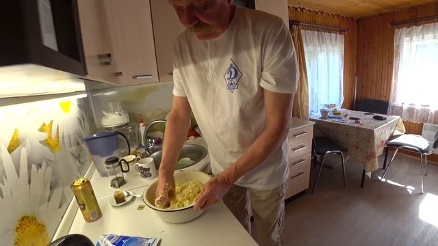 ВЛОГ РЕЦЕПТ СЫРНИКОВ ОТ ПАПЫ | Все таки рассказал! 10.08.2017 смотреть онлайн