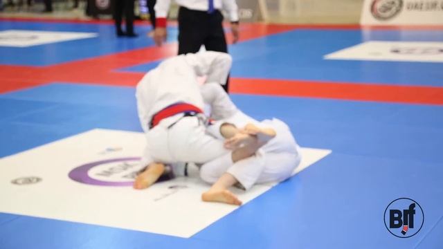 Килилл Гордеев vs Айк Мкртчян uaejjf Moscow international PRO 2017 GI