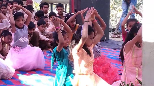 Tan Tan Tan Song Dance By Primary Sch Kids смотреть онлайн