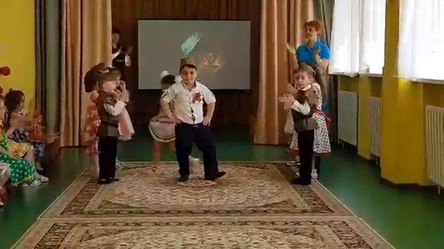 танец Казачок смотреть онлайн