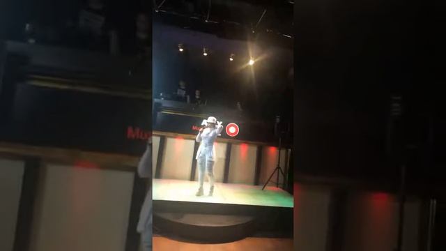 Karina EVN at Arly Music Club Karaoke смотреть онлайн