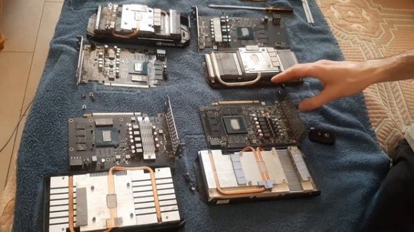 Разборка cmp 30 hx смотрим термоинтерфейс , толщину термопрокладок и как устроены в каком состоянии