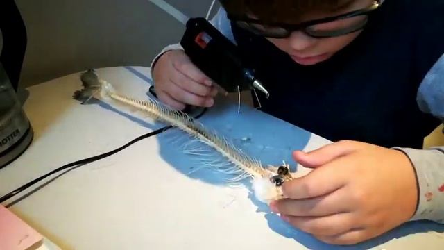 Как выглядит скелет форели спросил синий минипиг Макси смотреть онлайн