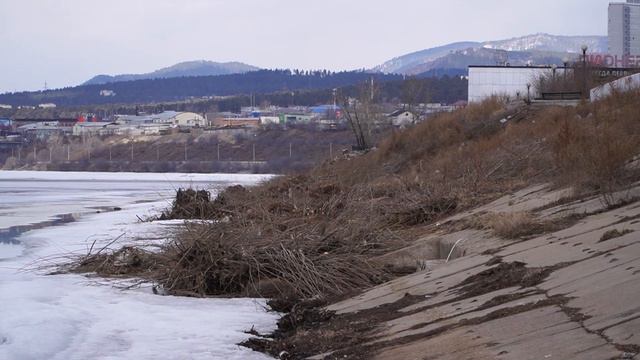 Лёд и пожары. В Улан-Удэ пришла весна смотреть онлайн